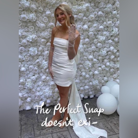 White Bow Dress - Picture 5 of 6